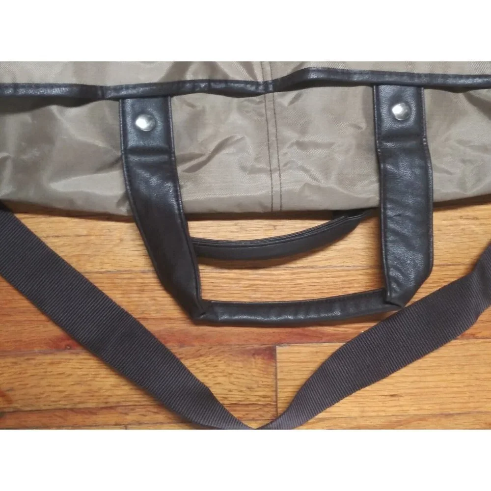 Calvin Klein Duffle Duffel Bag beige brown Weekend Gym Flight Travel 21.5